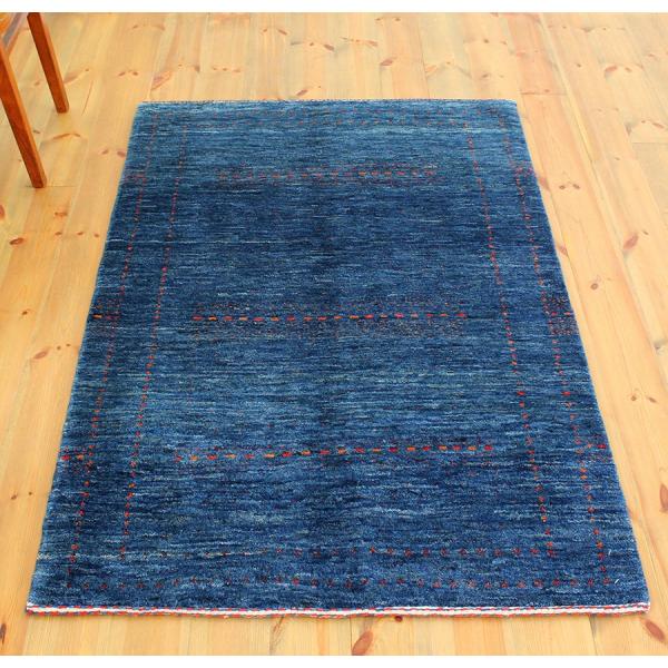 ギャッベ/ カシュカイ族の手織りラグ アクセントラグサイズ136×88cmブルーグラデーション ドッ...