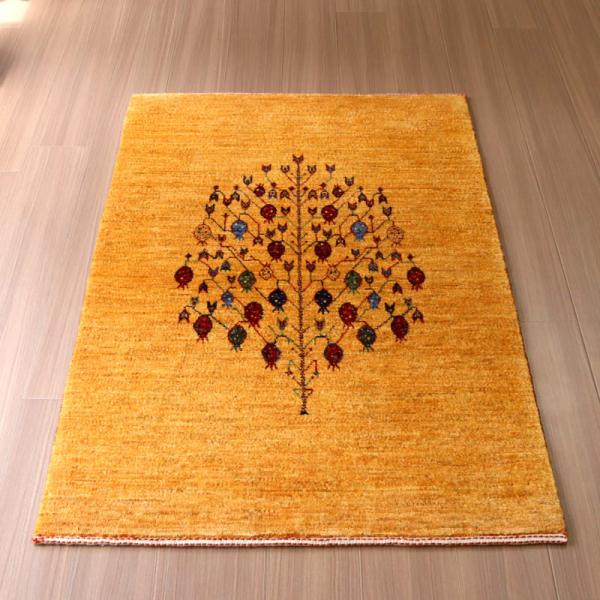ギャッベ イラン産手織り　ノウバフト 131x85cm イエローオレンジ　ザクロの実をつけた生命の木