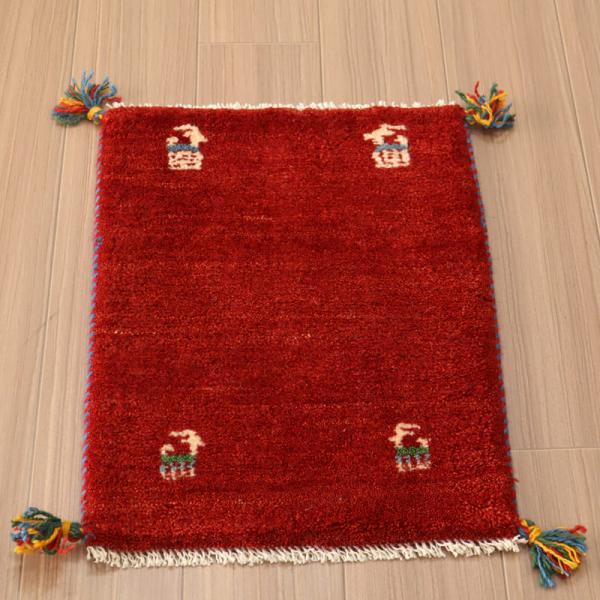 ギャッベ ミニサイズ イラン遊牧民の手織りラグ 58x43cm レッド　シンプルな赤　無地