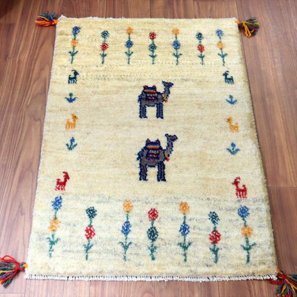 ギャッベ イラン産手織り 89×61cm 玄関マット ナチュラルアイボリー ラクダとカラフルフラワー