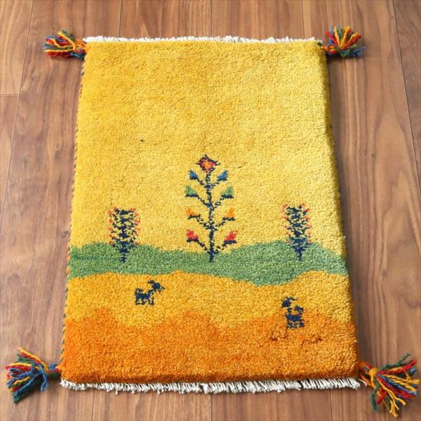 ギャッベ ミニギャベ イラン手織り 57×39cm イエローオレンジ 丘の上の生命の樹と動物