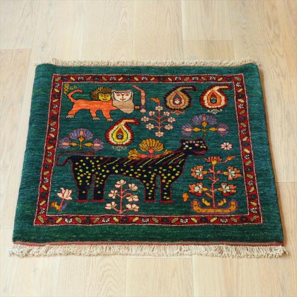ギャッベ カシュクーリ　 73×78cm サーベルをもつライオンと黒豹　細かく緻密な織り