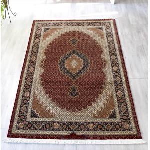 ペルシャ絨毯タブリーズ産 センターラグサイズ188x130cm ワインレッド/メダリオン マヒ