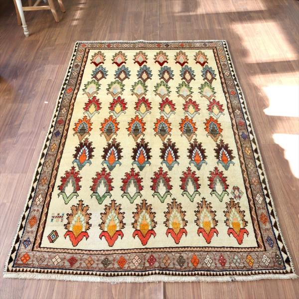 部族絨毯　トライバルラグ 227x132cm カシュカイ族の手織りラグ　色とりどりのパルメットの額縁...