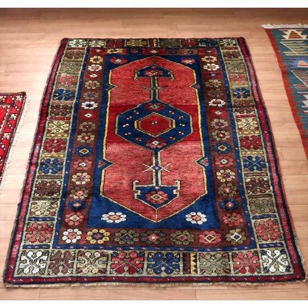 トルコ絨毯 オールドカーペット 144x111cm レッド ブルー 小花のモチーフ