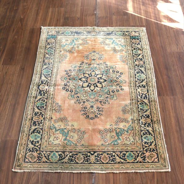 オールドカーペット パステルカラー 148x95cm 花形のメダリオン ヴィンテージラグ