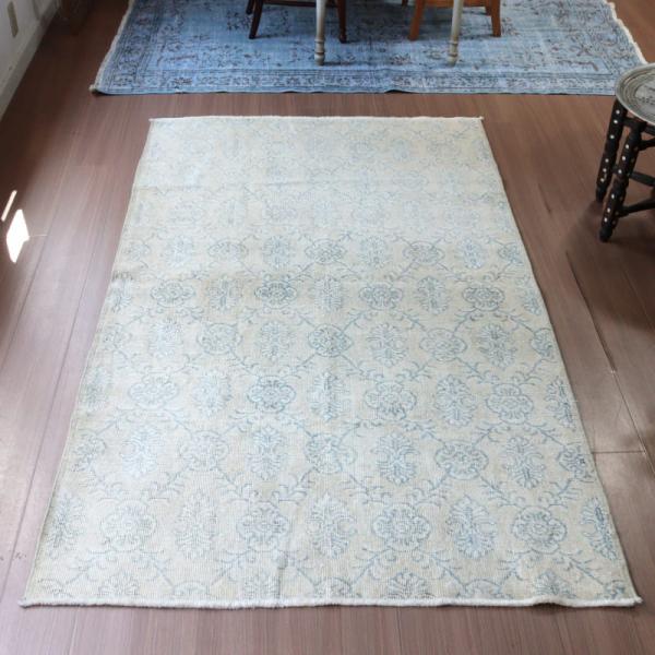 オーバーダイド　ヴィンテージラグ　グレーベージュ トルコ手織り絨毯　アップサイクル