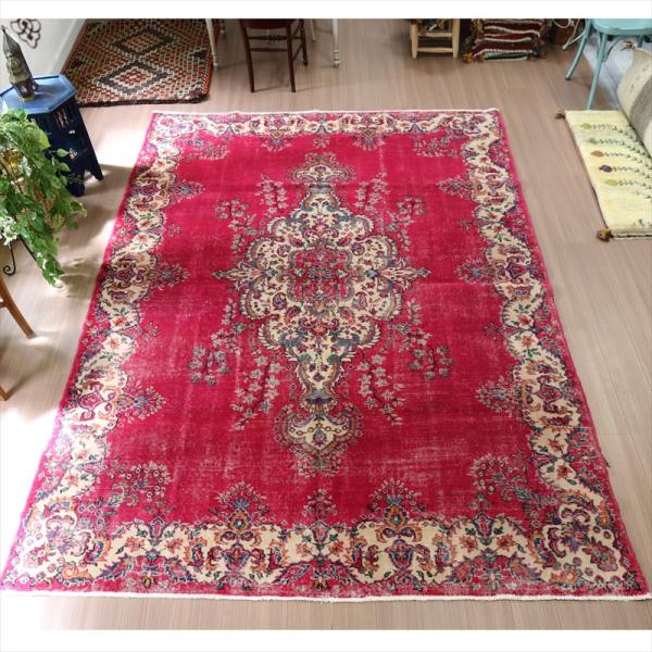 ヴィンテージ　オーバーダイドラグ　ローズピンク　大型 トルコ手織り絨毯　アップサイクル