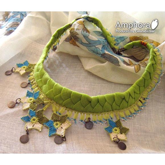 トルコの可憐な伝統レース イーネオヤ星のオヤとコットンコードのチョーカー