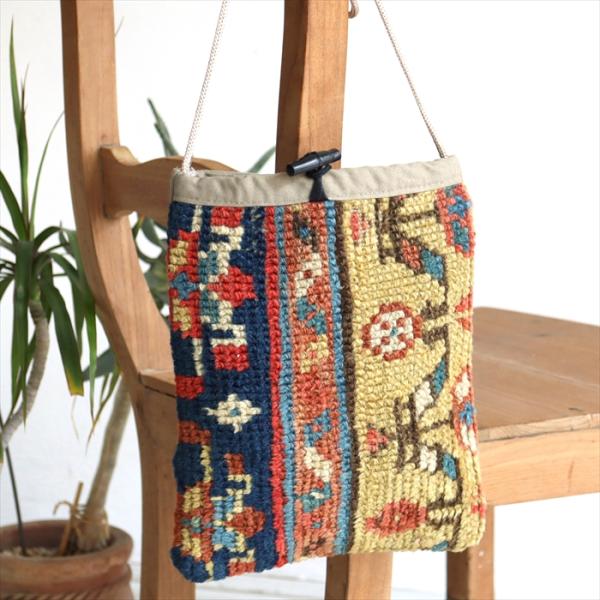 オールドカーペットのポシェット Mサイズ Old Carpet Pochette Medium si...