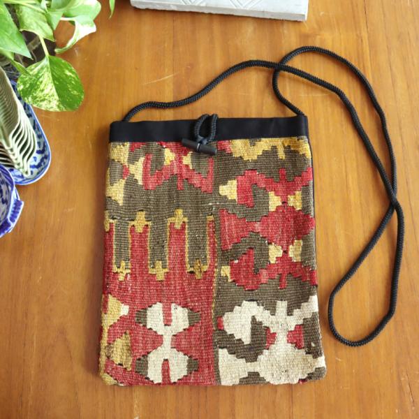 オールドキリム ポシェットMサイズシワス