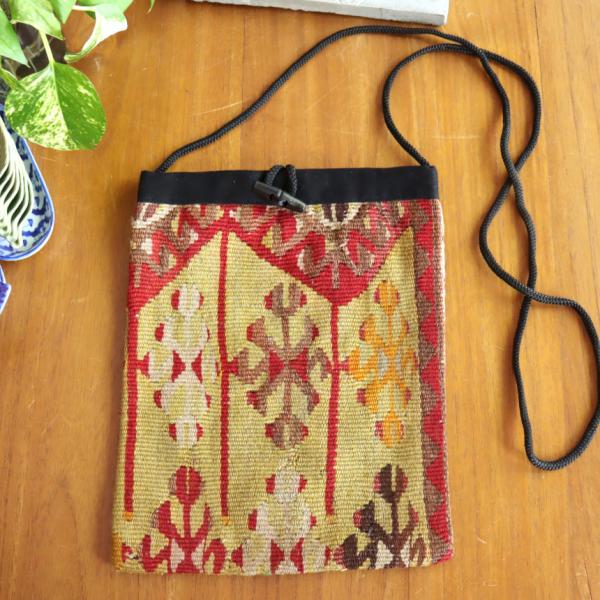 オールドキリム ポシェットMサイズシワス