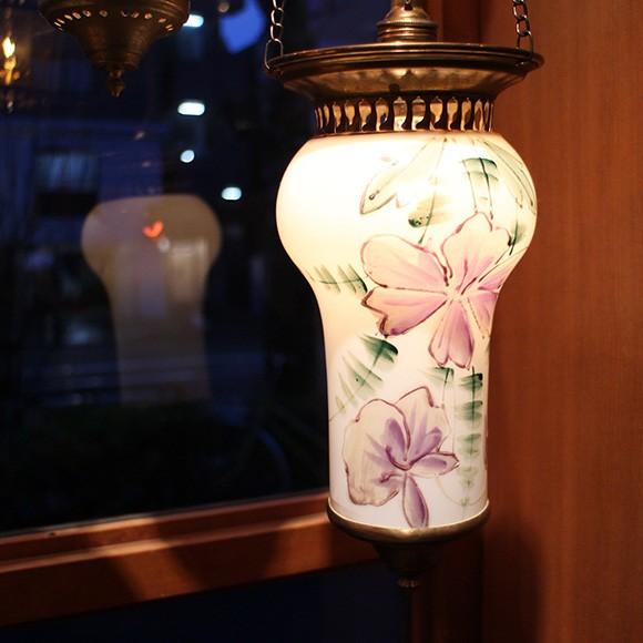 アンティークガラスのトルコランプ 乳白色/フラワーペイント 灯具別売り
