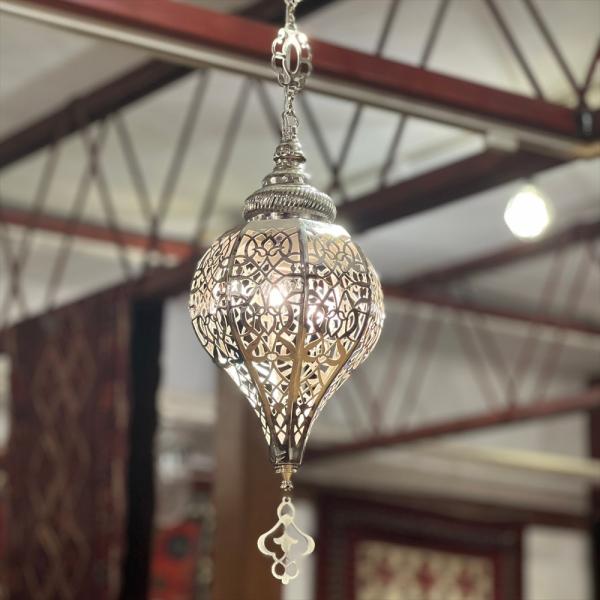メタルシェード　ランタン　シルバー レーザーカットの透かし文様　８面　ペンダントライト