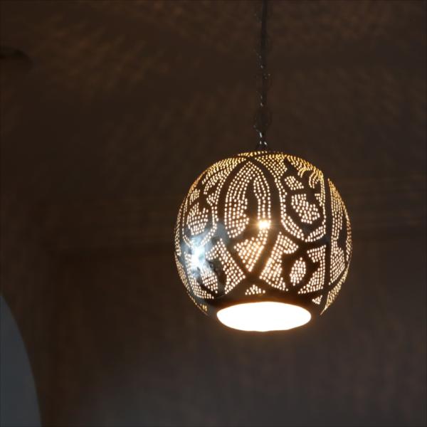 モロッコランプ メタルシェードランプ　ラウンド形 φ22cm　エジプト製　ハンドメイド