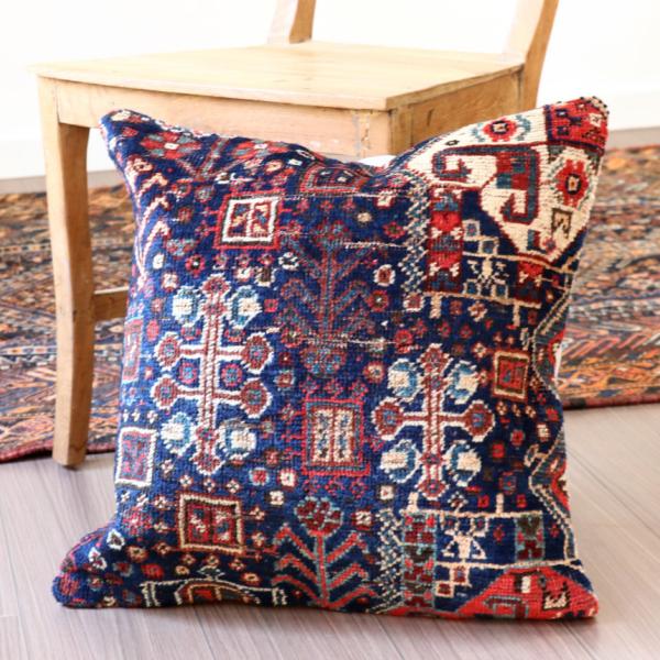アンティークラグ クッションカバー 50×50cm カシュカイ族 手織り絨毯
