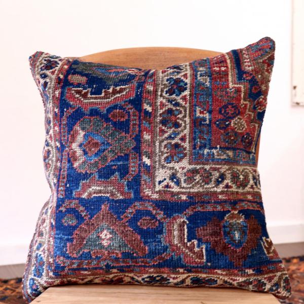 アンティークラグ クッションカバー 50×50cm カシュカイ族 手織り絨毯