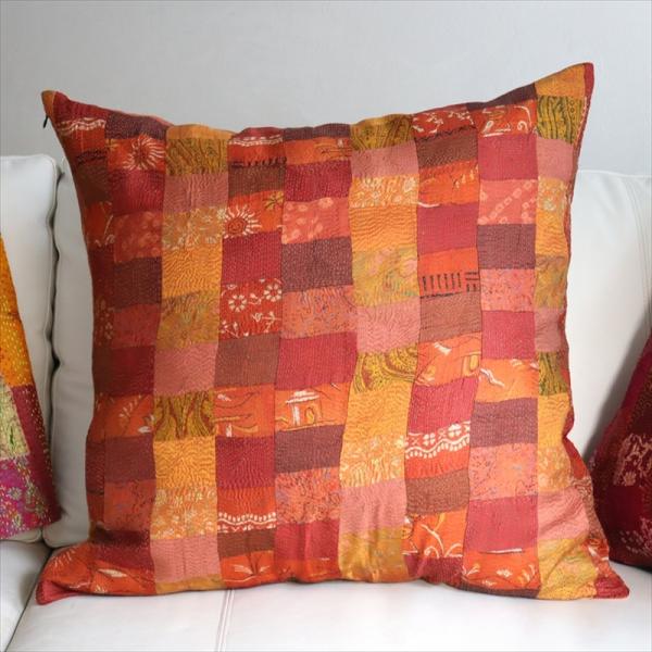 カンタ刺繍　シルク　クッションカバー60×60cmモザイクパッチワーク　オレンジグラデーション