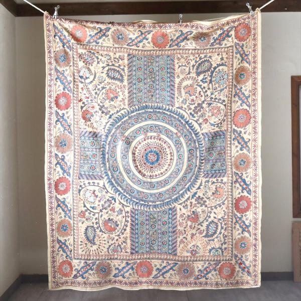スザンニ刺繍・アンティークデザインリプロダクション 190x150cm サークルクロス・花とペイズリ...