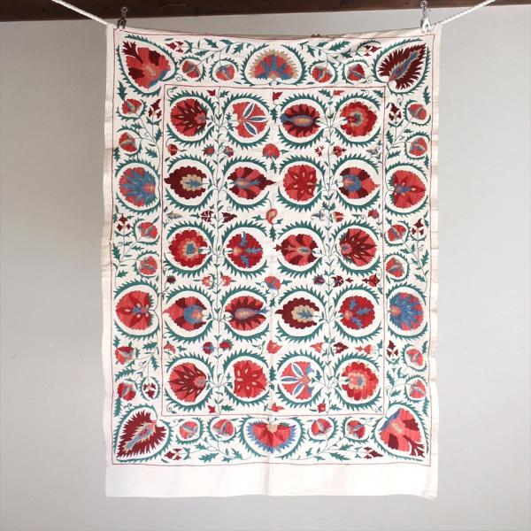 スザンニ刺繍・アンティークデザインリプロダクション 141x100cm ピンク＆グリーン・パルメット