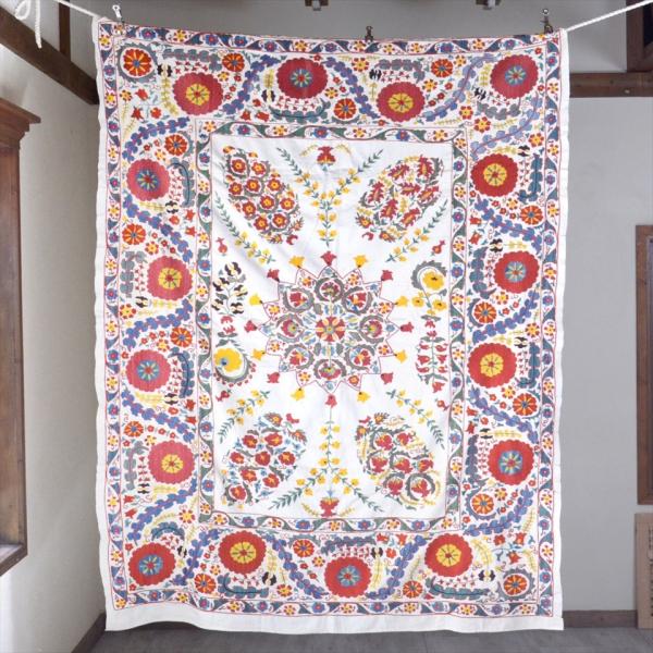スザンニ刺繍・アンティークデザインリプロダクション  185x154cm Suzani, Uzbek...