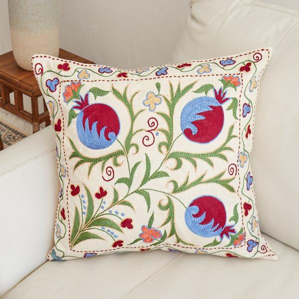 スザンニ刺繍 クッションカバー 46×44cm ウズベキスタン　Suzani スザニ　ザクロの実