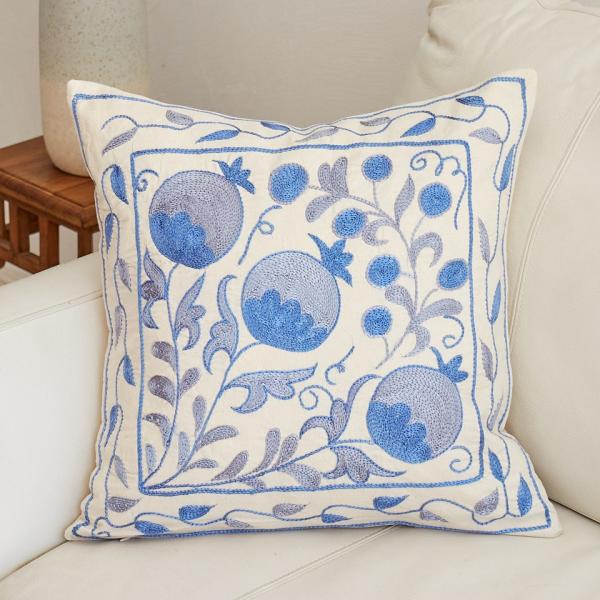 スザンニ刺繍 クッションカバー 44×43cm ウズベキスタン　Suzani スザニ　ザクロの実