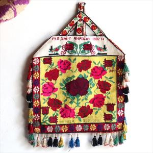 刺繍布の袋 タッセル飾り付き バラの花と二羽の鳥｜ipogabbeh