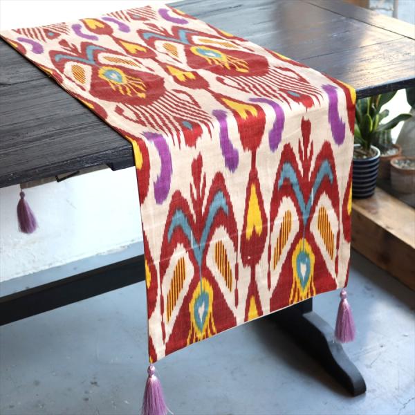 テーブルランナー アトラス(イカット 絣) ウズベキスタン シルク 148x40cm レッド カラフ...
