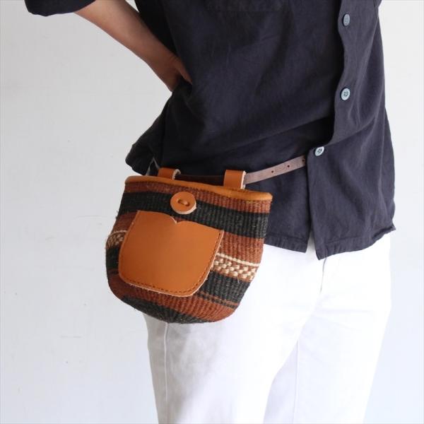 アフリカ バオバブバッグ ポシェット ウエストポーチ（ポケット付き）/牛革使用 幅21cm x高さ1...