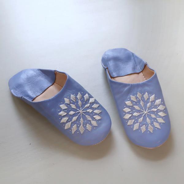 バブーシュ 刺繍 24cm（39）ラベンダー/ホワイト　モロッコ　羊革 ハンドメイド