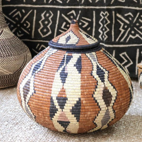 ズールーバスケット　丸いつぼ型カラフルなダイヤモチーフ 直径36cm　　Zulu Basket 南ア...