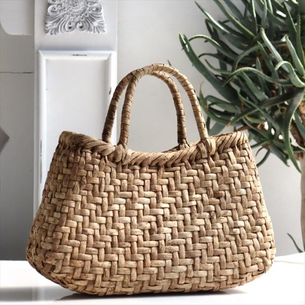 くるみ カゴバッグ/網代編み 扇型/中サイズ 幅34cmx本体の高さ19cmxマチ11cm 重さ34...