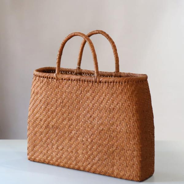 やまぶどう　籠バッグ　極細編み 小判型　削り仕上げ 巾41cm 高さ（本体）29cm 重さ460g