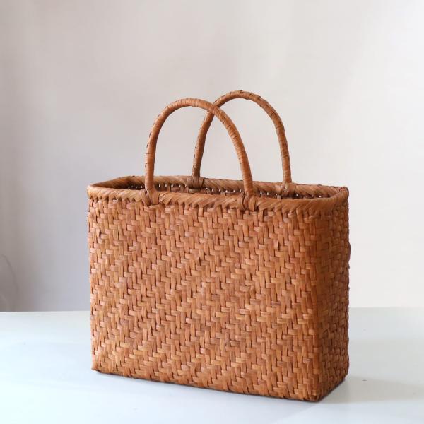 やまぶどう カゴバッグ/網代編み 削り仕上げ角　幅35.5cmx本体の高さ27cmxマチ12.5cm...