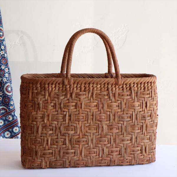 やまぶどう カゴバッグ/連続枡網代編み 4mmひご/白皮 横長型 中サイズ 巾34cm 高さ（本体）...