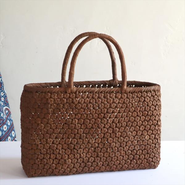 山ぶどう　かごバッグ　紅皮横長 六角花細工編み4mm 巾34cm 高さ（本体）22cm 重さ630g