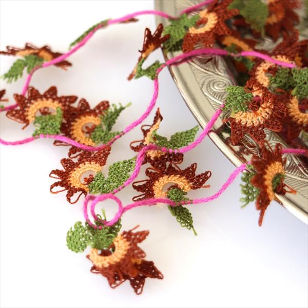 イーネ オヤ 一連 平面モチーフ 月の花 スミレ　40個