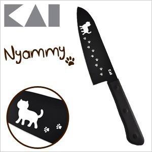 包丁 三徳包丁 ステンレス 165mm 貝印 ニャミー ねこの包丁 目盛り付き 猫柄 切れ味抜群 コ...