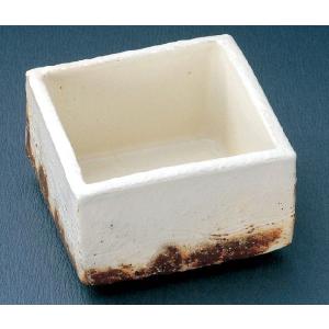 炭化変形片口鉢 陶器 信楽焼 キッチン 和食器 小鉢 取鉢 皿 : 彩り屋