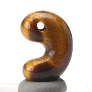糸魚川翡翠 （いといがわひすい） 勾玉 青翡翠 （小滝川・入りコン沢産