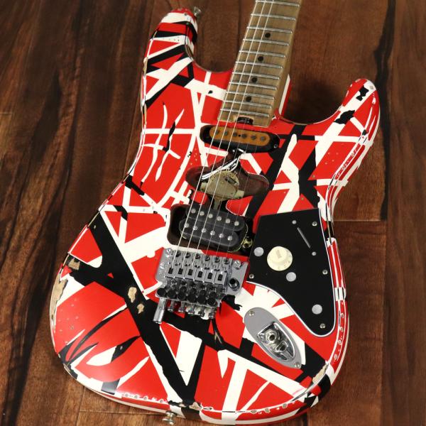 EVH / Striped Series Frankie Red/White/Black Relic...