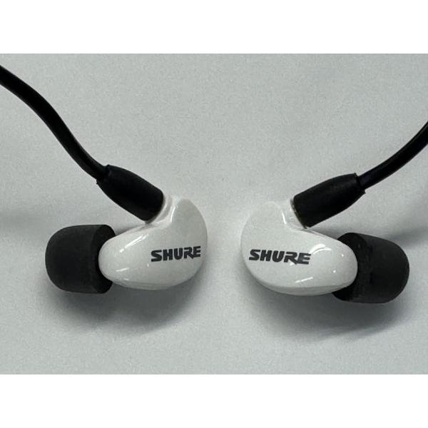 SHURE / AONIC215 ホワイト (SE215DYWH+UNI-A) 高遮音性イヤホン (...