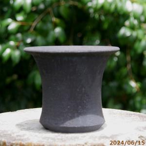 信楽焼 植木鉢 陶器 大型 生子懸崖鉢 15号（直径47.5cm 高さ42cm
