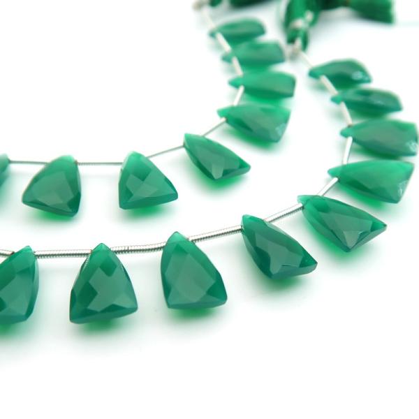 天然石 ビーズ セール半額 グリーンオニキスＡＡＡトライアングルカット 9×15ｍｍ 1粒売り