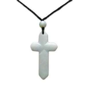 良質天然石ひすい薄緑色本翡翠ジェダイト枝豆福豆彫りステンレス