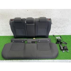 アクア 6AA-MXPK16 リアシート Z 4WD 1F7 71077-52U70-C1 iskw...