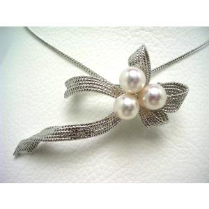 MIKIMOTO（ミキモト） パール 8P ブローチ シルバー 真珠 レディース