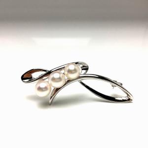 MIKIMOTO（ミキモト） リーフモチーフ ブローチ ペンダントトップ