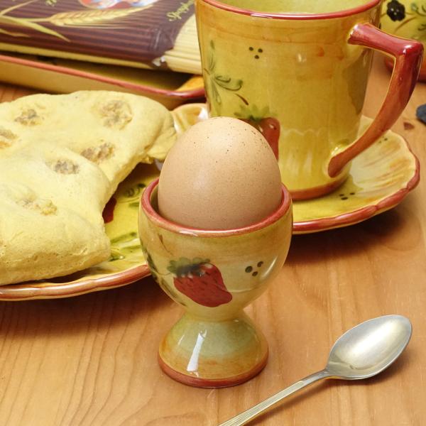 ポルトガル製 陶器 エッグスタンド ストロベリー柄 カフェ いちご 食器 たまご立て イエロー 南欧...